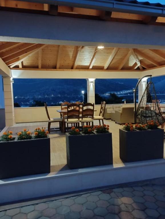 King's Landing Apartment